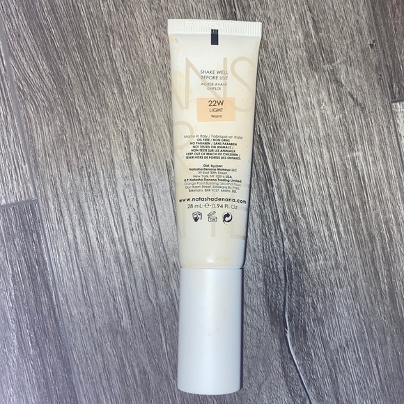 Natasha Denona Transformatte Pore Vanishing Matte Foundation - Picture 2 of 5